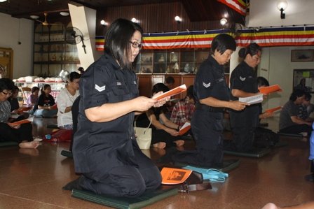 第207届警察日祈福法会。